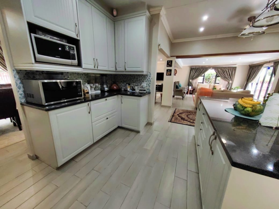 4 Bedroom Property for Sale in Grimbeeck Park North West